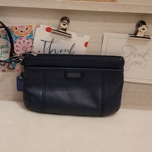 👛Navy Blue Coach Wristlet